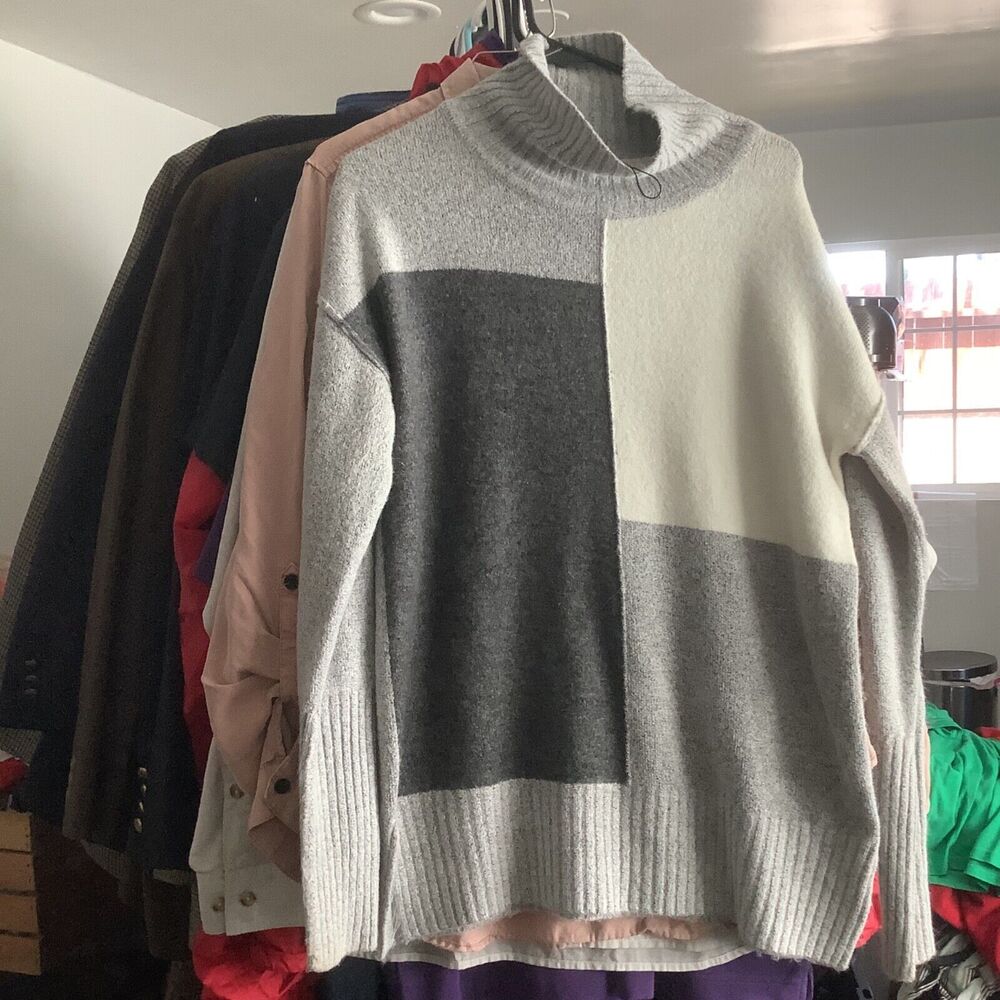 Fun sport knit sweater size small colorblock funsport